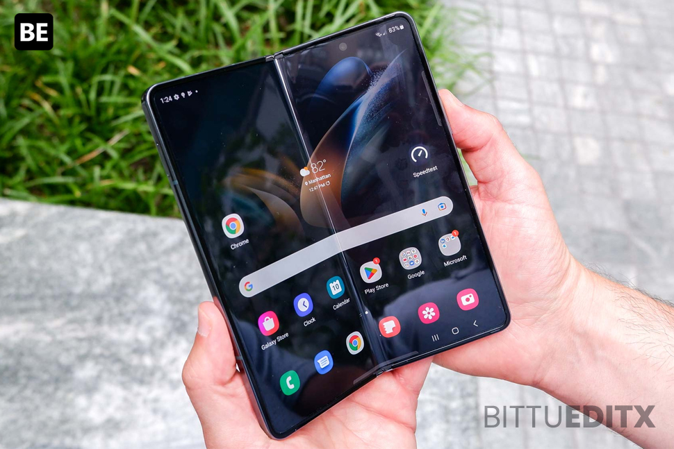 Is the camera on the Samsung Galaxy Z Fold 4 good?